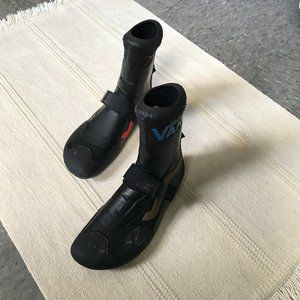 Vans 5mm Surf Booties / Womens Sz 8.5
